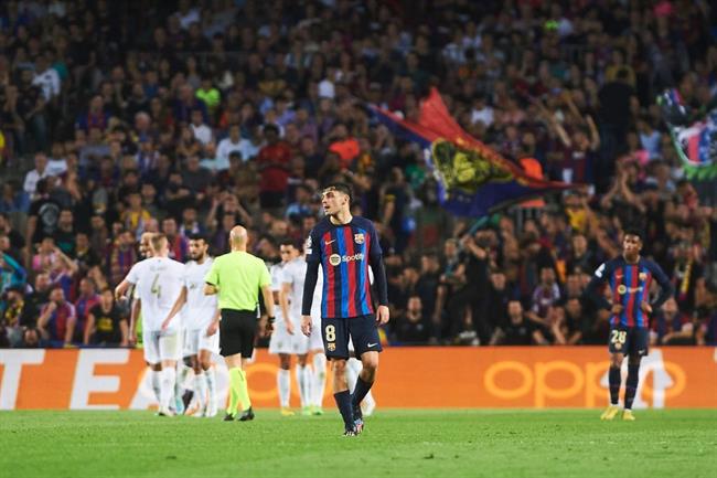 Pedri: Barca không xứng đáng đi tiếp tại C1